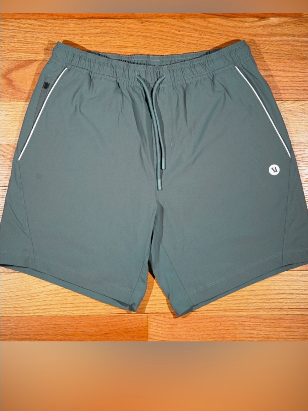 Vuori Crosscourt Shorts 7inch inseam